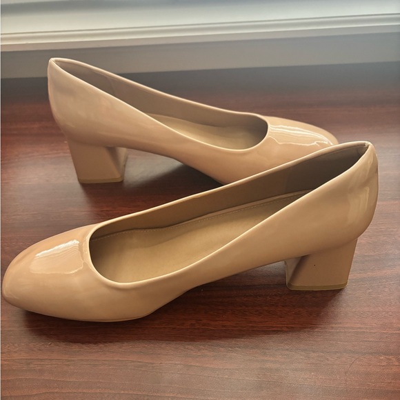 “Heel the World” dress up shoes size 11 - Picture 8 of 10